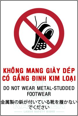 Không mang giày dép có gắn đinh kim loại